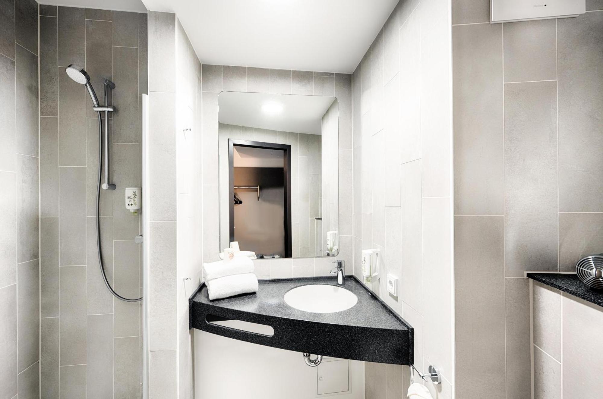 B&B Hotel Dresden City-Sued エクステリア 写真